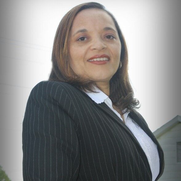 Land Listing Agent Photo