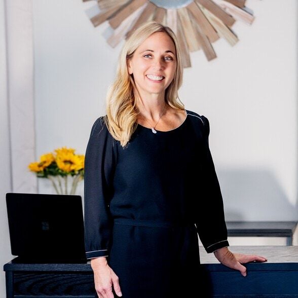 Land Listing Agent Photo