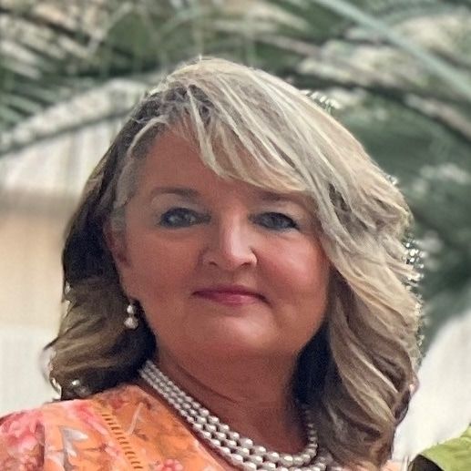 Land Listing Agent Photo