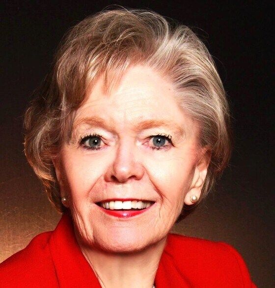 Land Listing Agent Photo