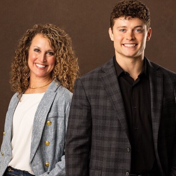 Land Listing Agent Photo