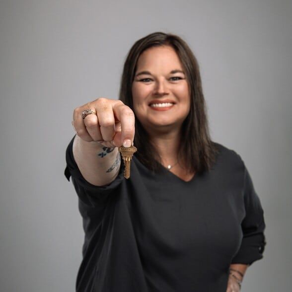 Land Listing Agent Photo