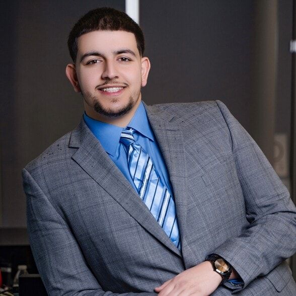 Land Listing Agent Photo