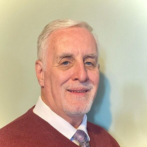 Land Listing Agent Photo