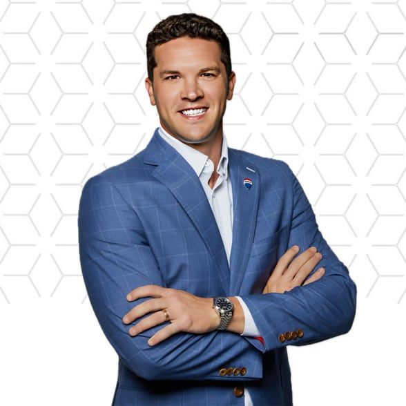 Land Listing Agent Photo