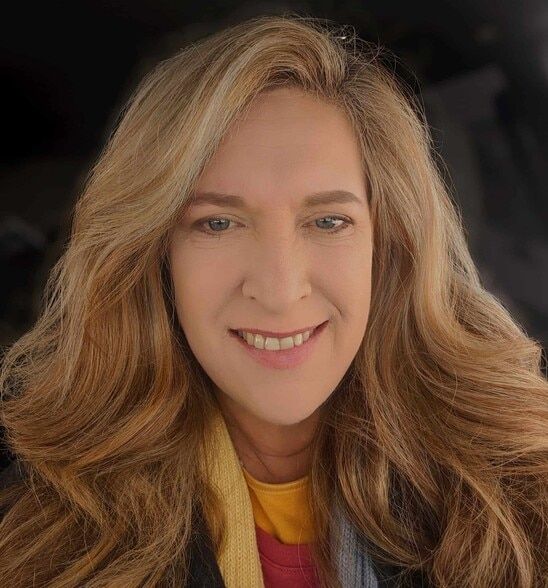 Land Listing Agent Photo