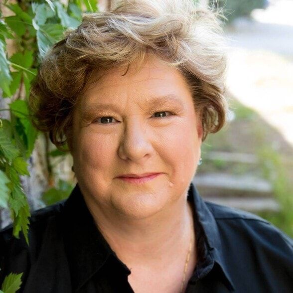 Land Listing Agent Photo