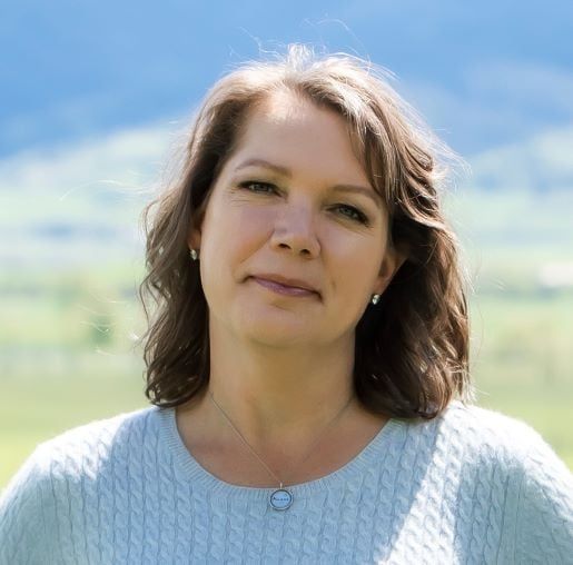 Land Listing Agent Photo