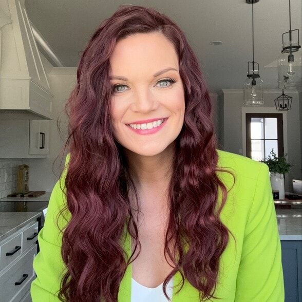 Land Listing Agent Photo