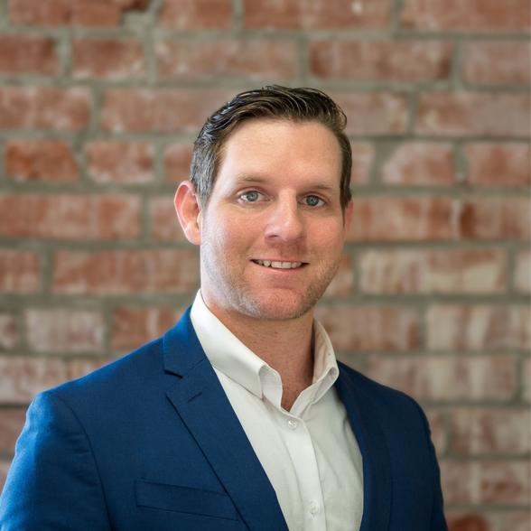 Land Listing Agent Photo