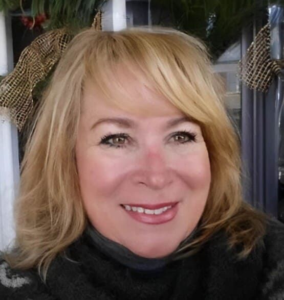 Land Listing Agent Photo