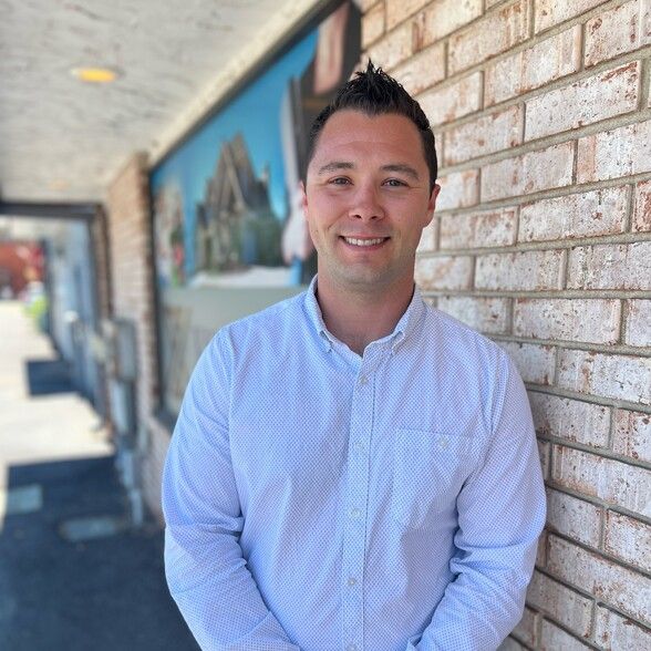 Land Listing Agent Photo