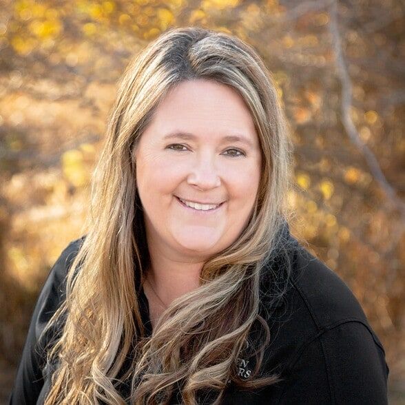 Land Listing Agent Photo