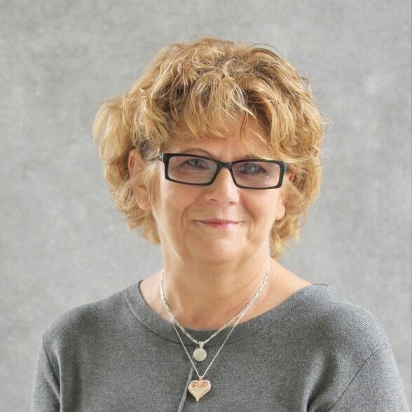 Land Listing Agent Photo