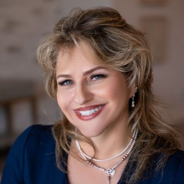 Land Listing Agent Photo