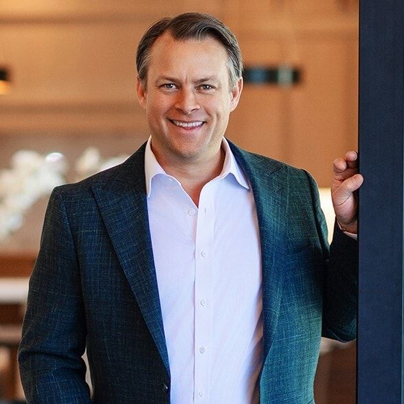 Land Listing Agent Photo