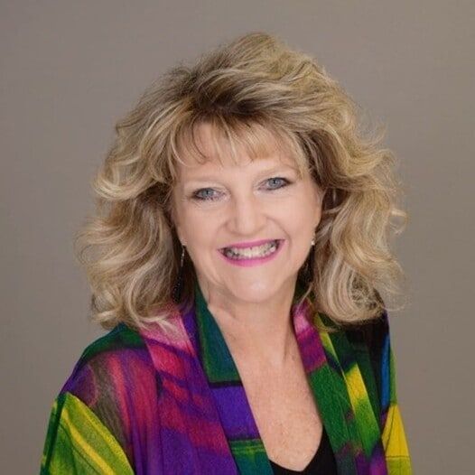 Land Listing Agent Photo