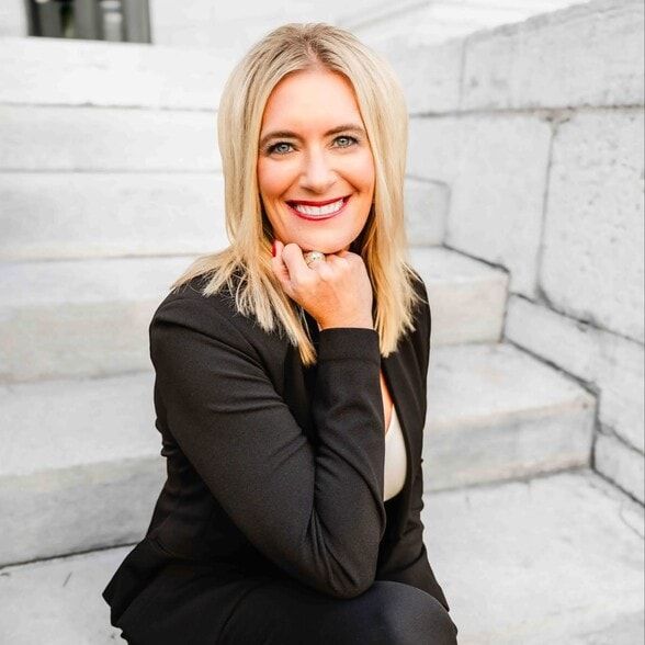 Land Listing Agent Photo