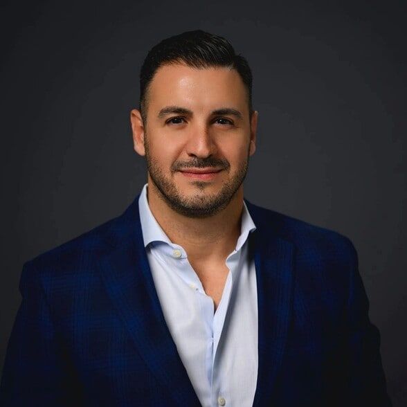 Land Listing Agent Photo