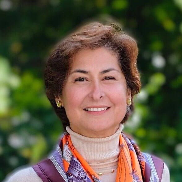 Land Listing Agent Photo