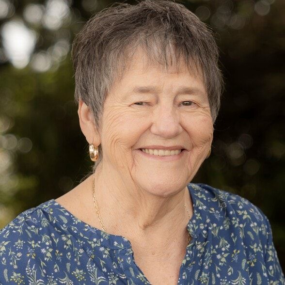 Land Listing Agent Photo