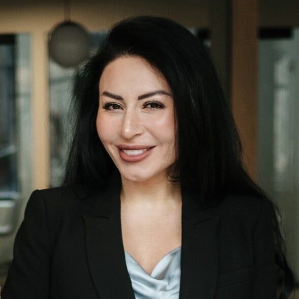 Land Listing Agent Photo