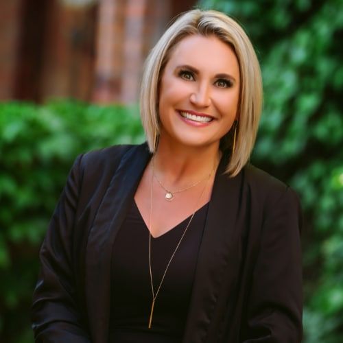 Land Listing Agent Photo