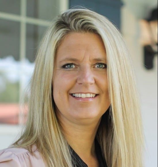 Land Listing Agent Photo