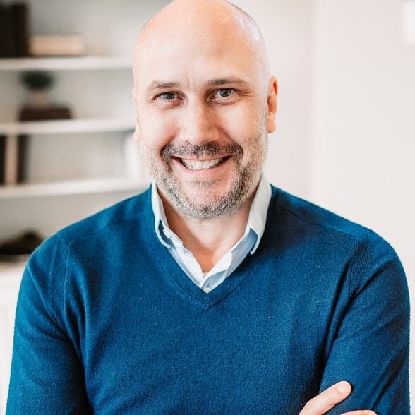 Land Listing Agent Photo