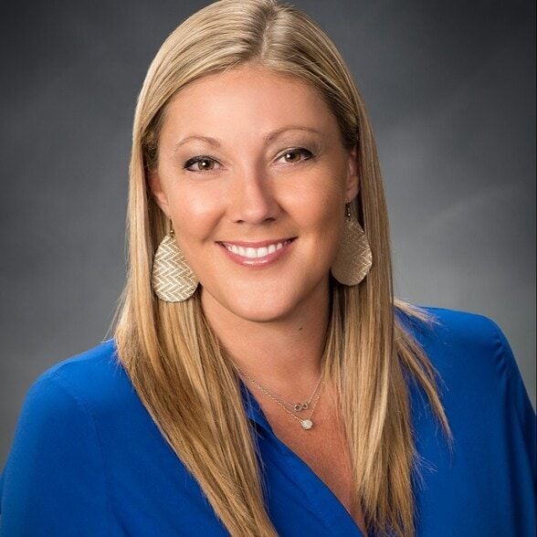 Land Listing Agent Photo