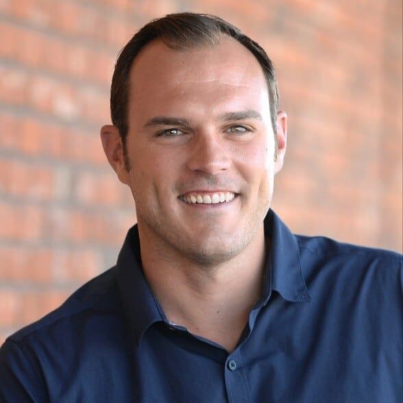 Land Listing Agent Photo