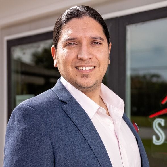 Land Listing Agent Photo