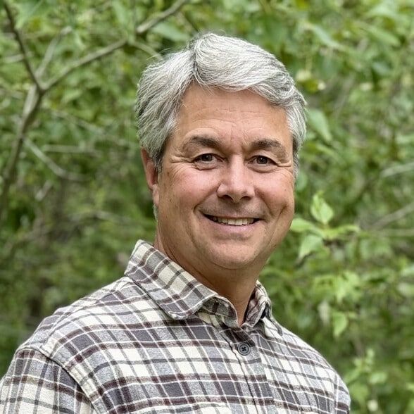 Land Listing Agent Photo