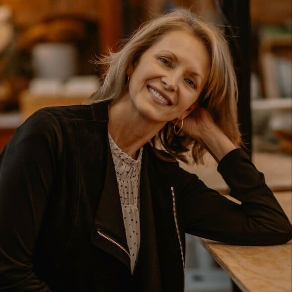 Land Listing Agent Photo