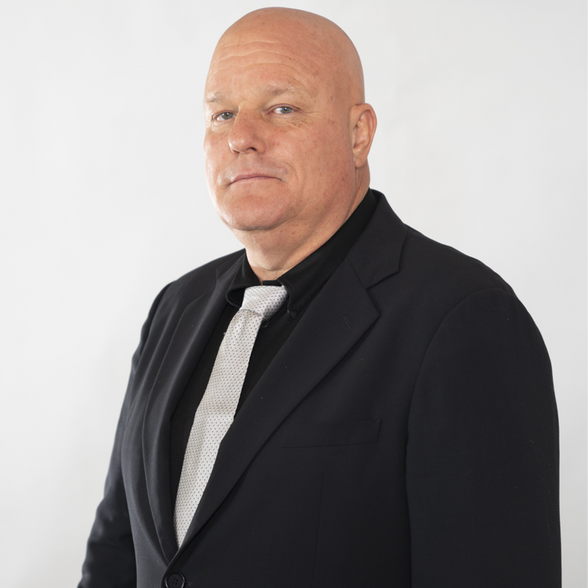 Land Listing Agent Photo