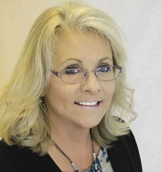 Land Listing Agent Photo