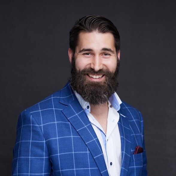 Land Listing Agent Photo