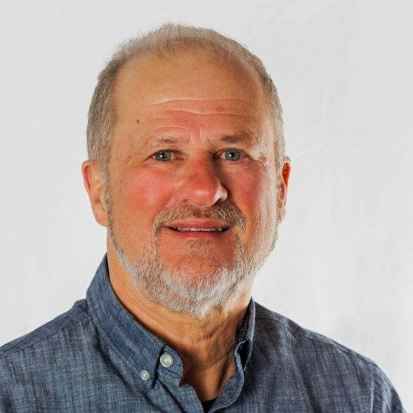 Land Listing Agent Photo