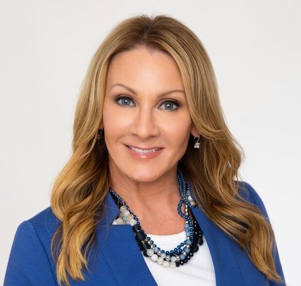 Land Listing Agent Photo