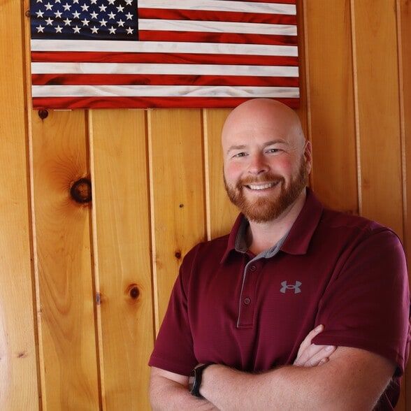 Land Listing Agent Photo