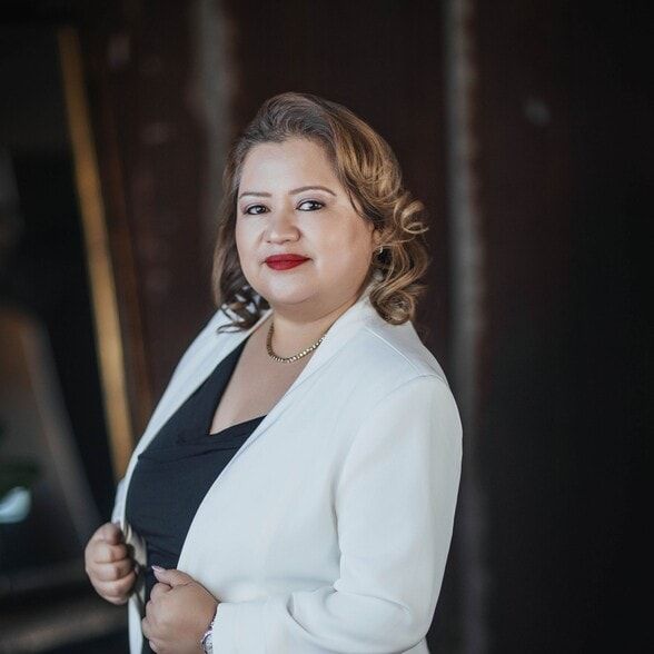 Land Listing Agent Photo