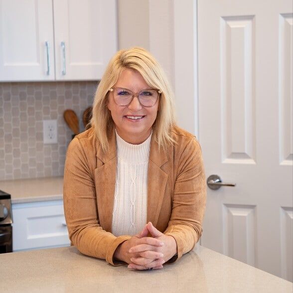 Land Listing Agent Photo