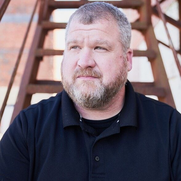 Land Listing Agent Photo