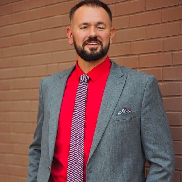 Land Listing Agent Photo