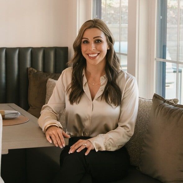 Land Listing Agent Photo