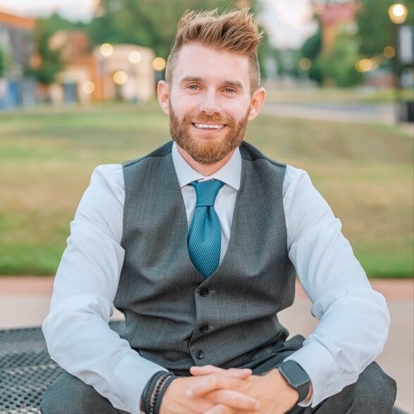 Land Listing Agent Photo