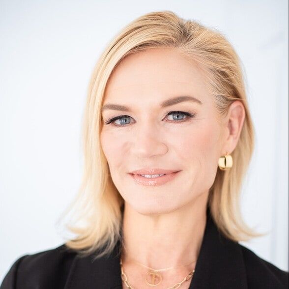 Land Listing Agent Photo