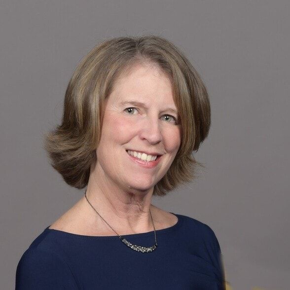 Land Listing Agent Photo