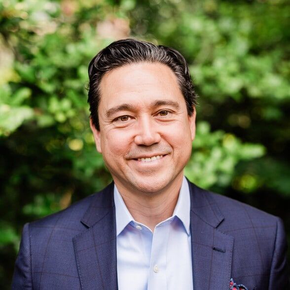 Land Listing Agent Photo