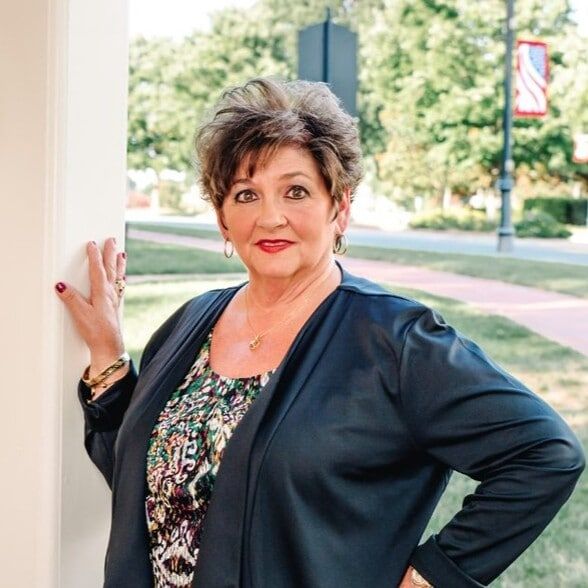 Land Listing Agent Photo